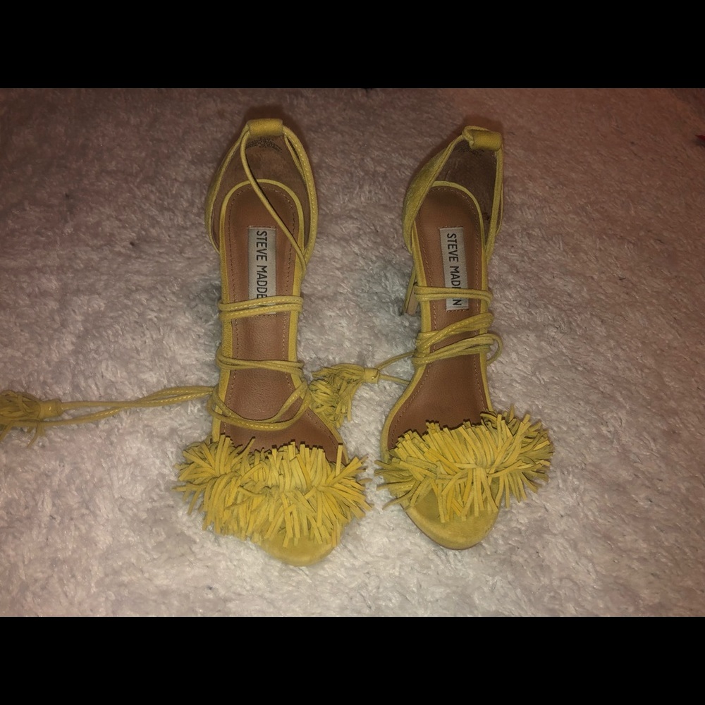 Steve Madden strappy fridge Heel